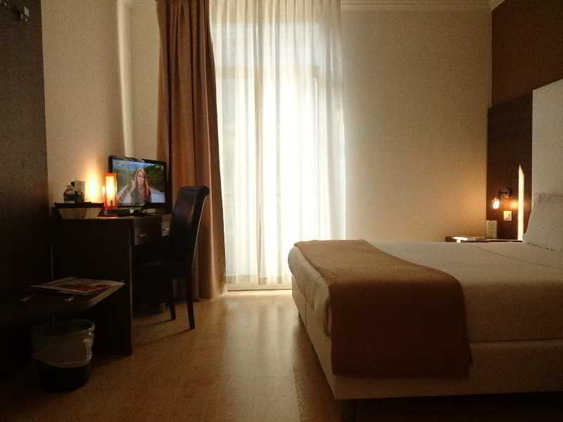 Ambassador-Monaco Hotel Ngoại thất bức ảnh