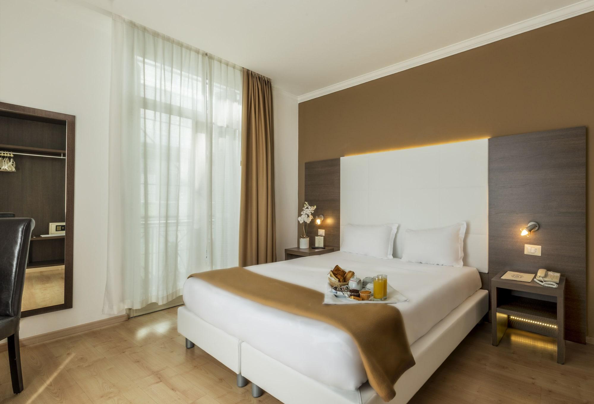 Ambassador-Monaco Hotel Ngoại thất bức ảnh