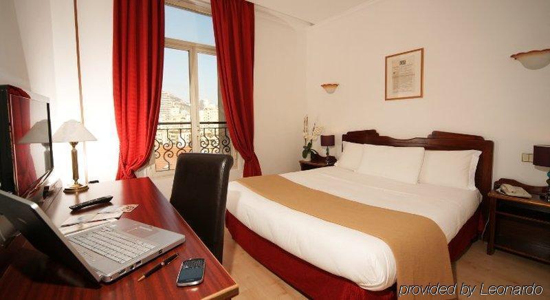 Ambassador-Monaco Hotel Phòng bức ảnh